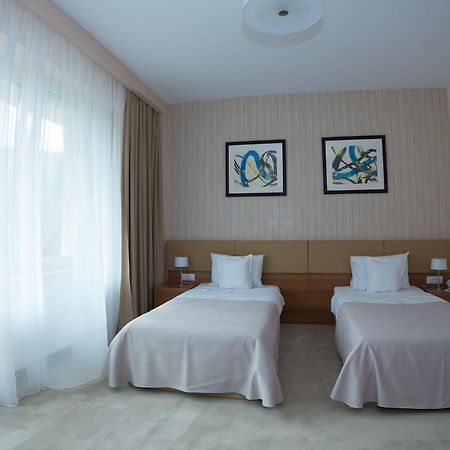 Hotel Tts**** Spa&Wellness Covasna Exterior foto