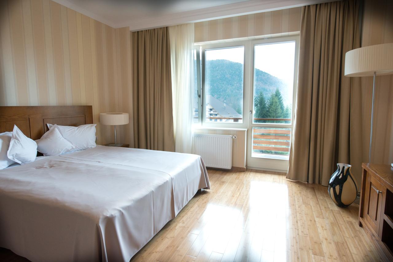 Hotel Tts**** Spa&Wellness Covasna Exterior foto