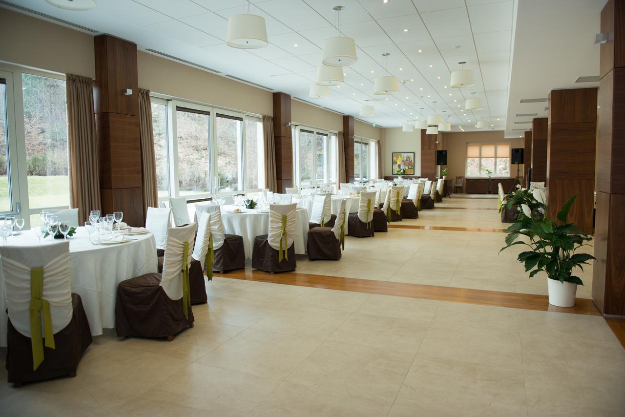 Hotel Tts**** Spa&Wellness Covasna Exterior foto