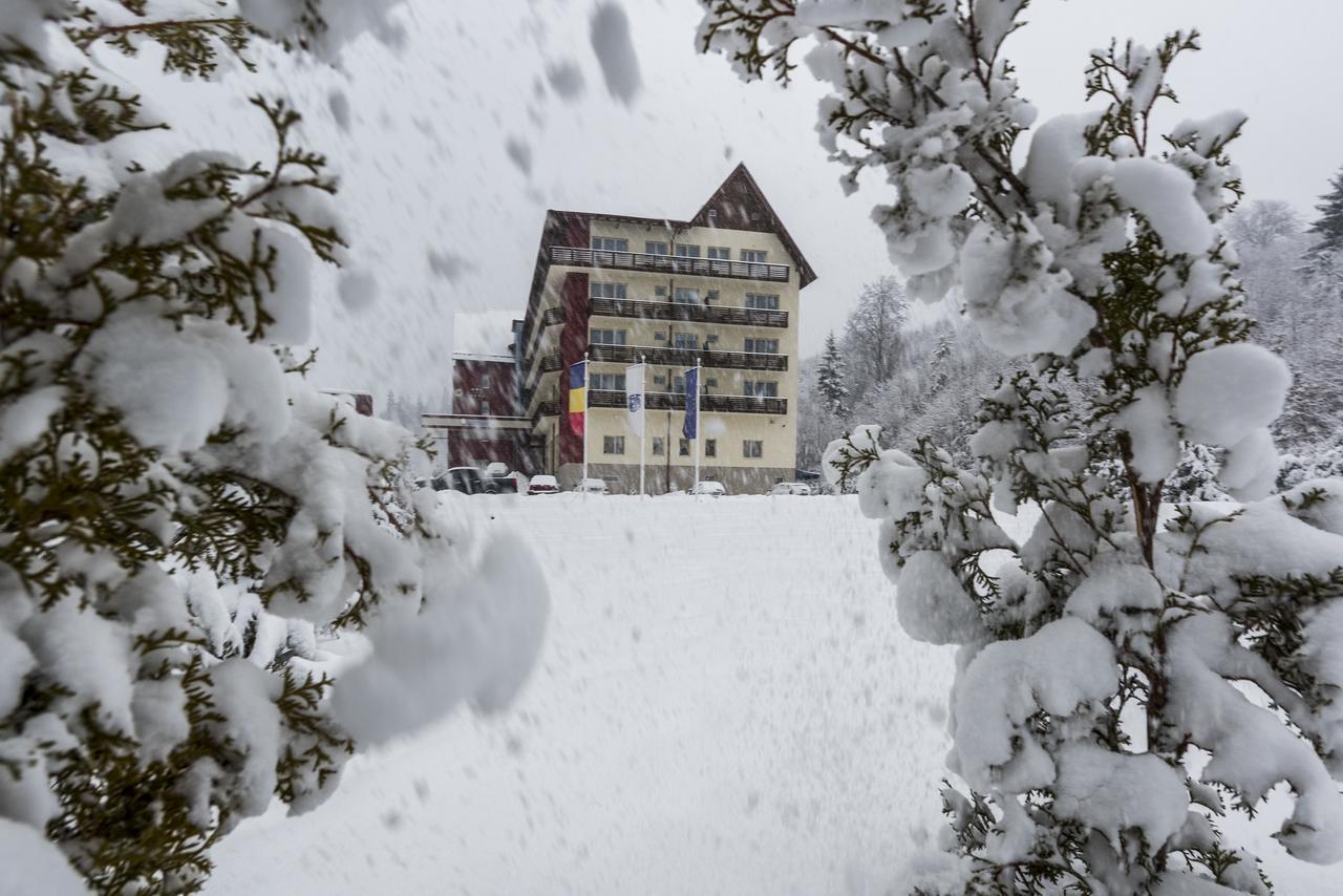 Hotel Tts**** Spa&Wellness Covasna Exterior foto
