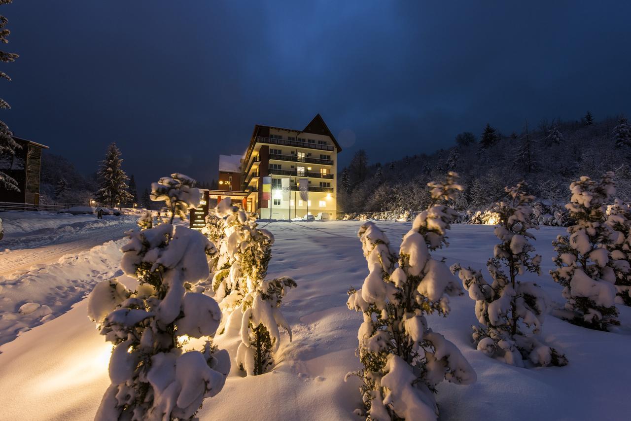 Hotel Tts**** Spa&Wellness Covasna Exterior foto